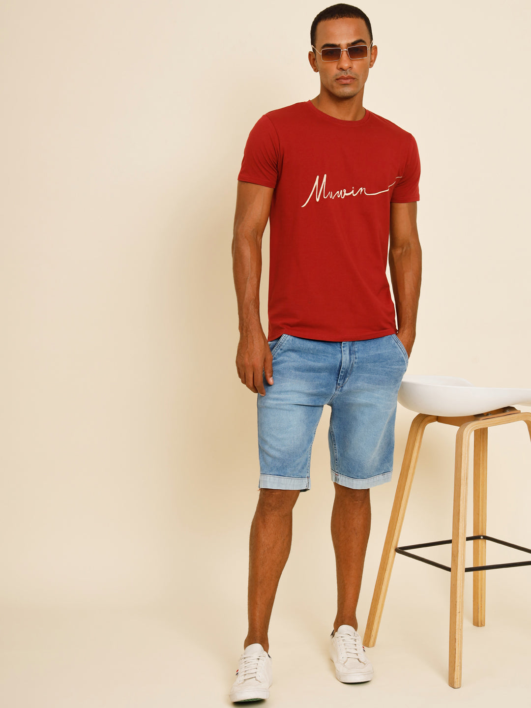 Muwin Burgundy Embroidered T-shirt